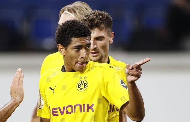 球迷小曾在 球迷小曾在